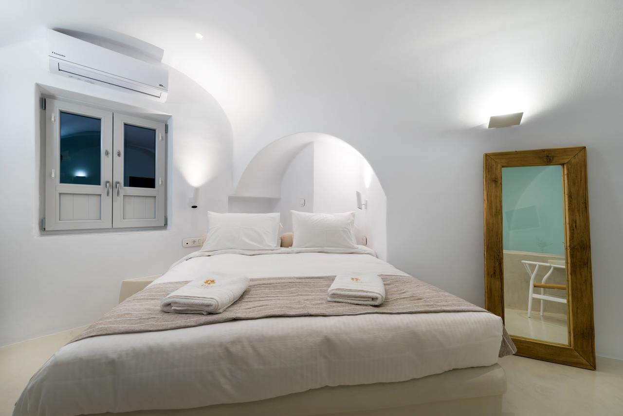 Iriana Suites Fira  Exterior foto